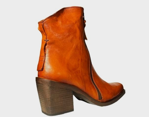 bottine-little-la-suite-23531-camel-mocassi-karston